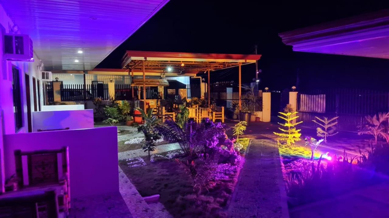 Babas Guesthouse Moalboal Buitenkant foto