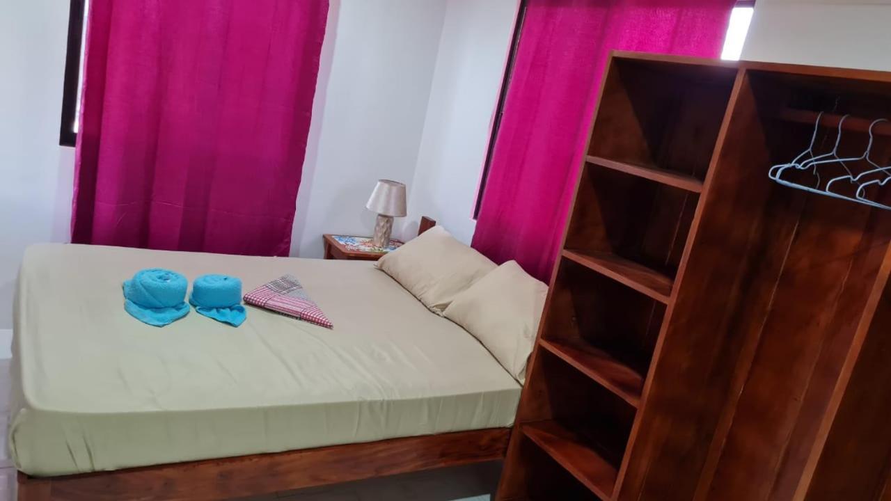 Babas Guesthouse Moalboal Buitenkant foto