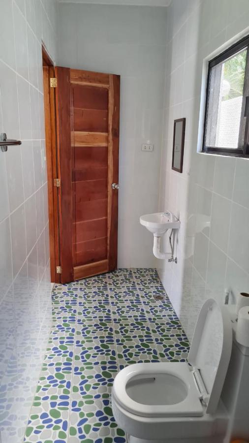 Babas Guesthouse Moalboal Buitenkant foto