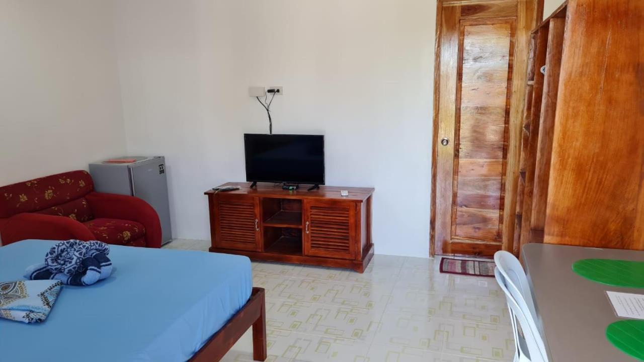 Babas Guesthouse Moalboal Buitenkant foto