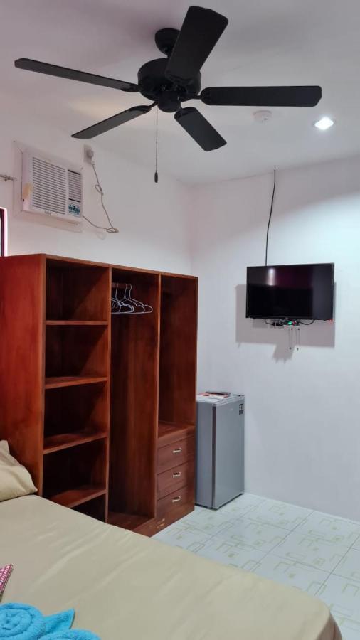Babas Guesthouse Moalboal Buitenkant foto