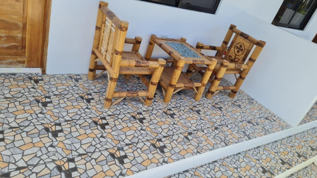 Babas Guesthouse Moalboal Buitenkant foto