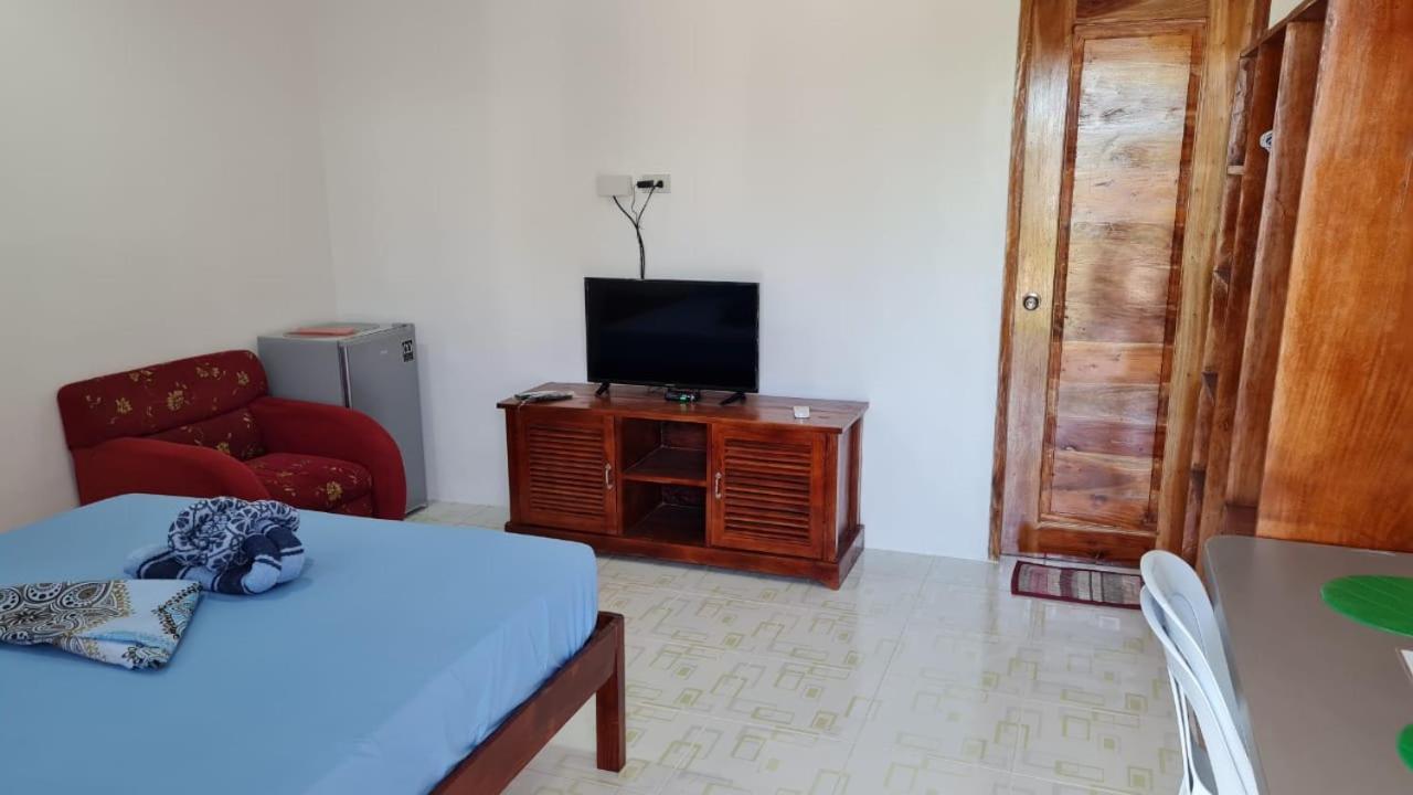 Babas Guesthouse Moalboal Buitenkant foto